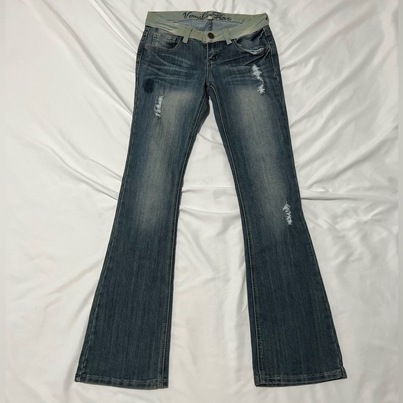 Vanilla Star Denim - Vintage Y2K 90’s Low Rise Hip Hugging Flares Juniors Size 5